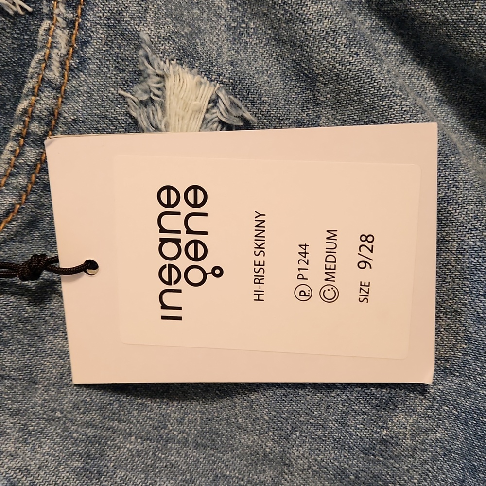 Moneymaker Light Blue High Rise Ankle Straight Jeans - Picture 6 of 8